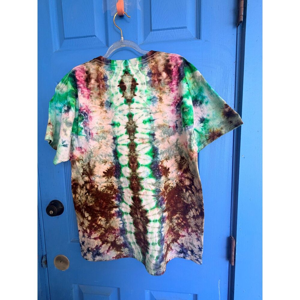 Handmade Alice in Wonderland tie dye t-shirt ice dyed - Picture 4 of 7